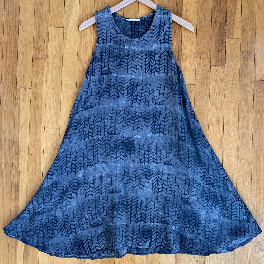 NWOT Della Batik Print Sleeveless Cotton Tent Swing Dress in Blue Size Small